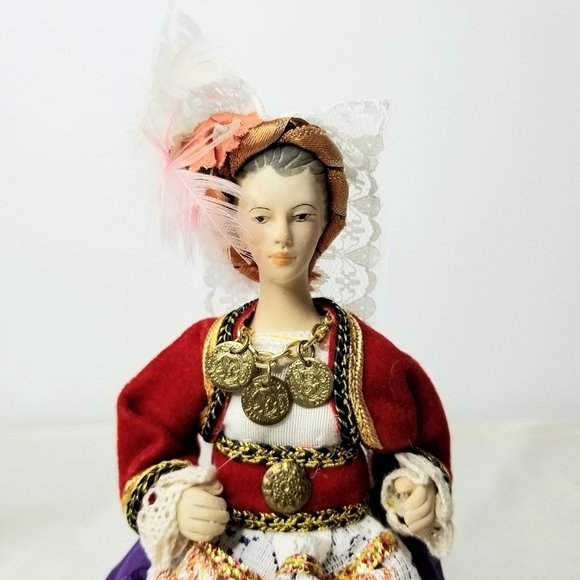 Corfu Greek Vintage Evelt Themis Female Porcelain Doll on Traditional Costume - Picture 6 of 10